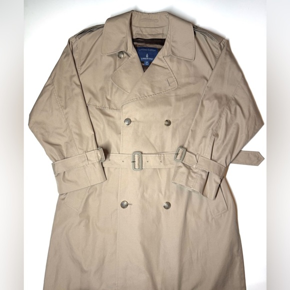 London Fog Men’s Limited Edition Tan Trench Coat Size- 40 Reg - Picture 5 of 10